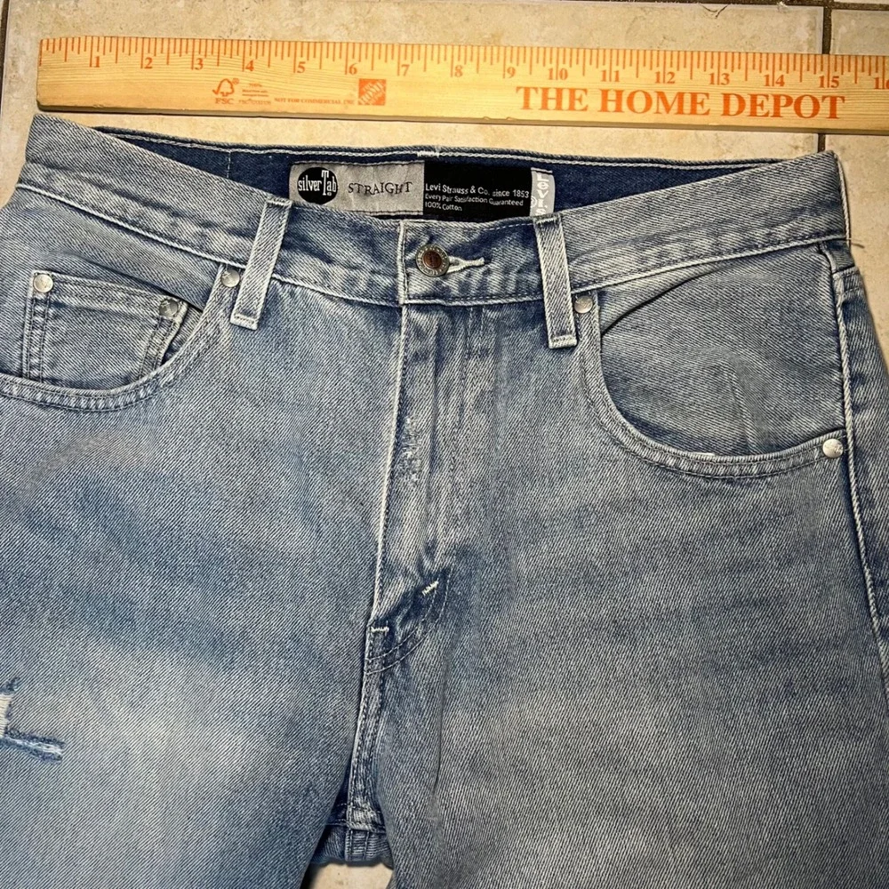 Levi's SilverTab Straight Leg Light Wash Distressed Jeans Mens 30x32 100% Cotton